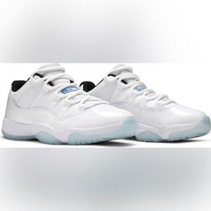 Retro Jordan 11 low NWT legend blue size 6.5 y or women’s 8 NEVER WORN